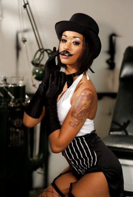 Skin Diamond model nice image