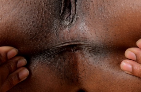 African Huge Labia erotic pictures