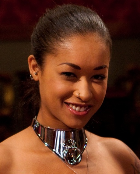 Skin Diamond top model pictures