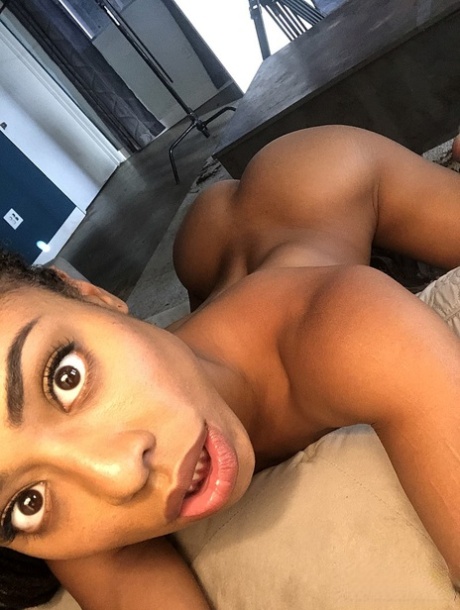 Black Andreia free porn img