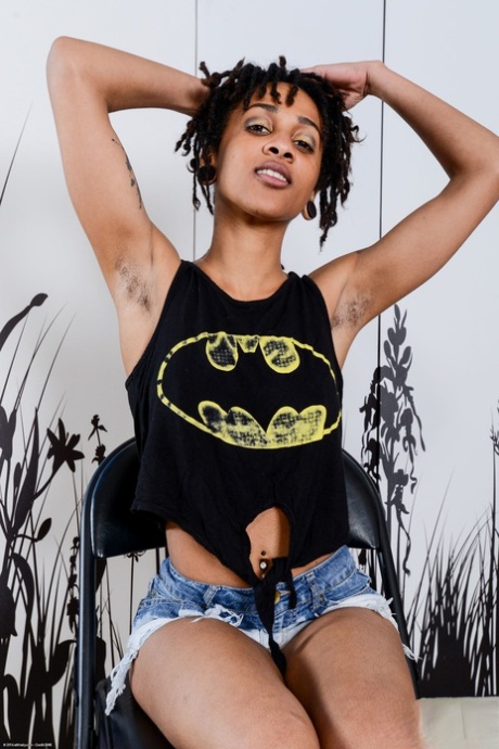 African Lesbian Armpit pretty archive