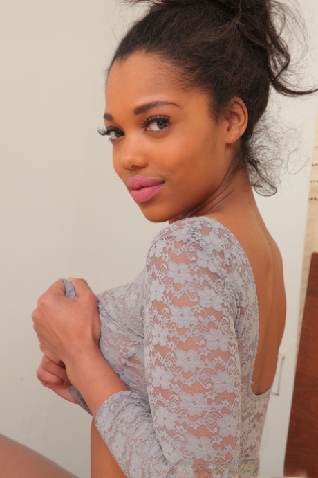 African Japanese Feet sexy gallery